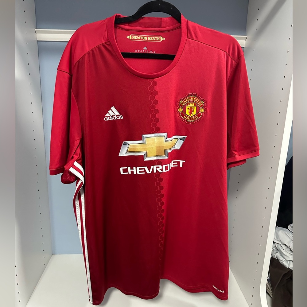 Manchester United red home adidas jersey XXL